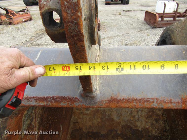 image for item DC0102 Excavator bucket