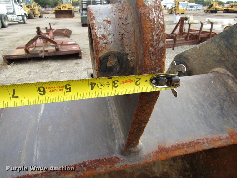 image for item DC0102 Excavator bucket