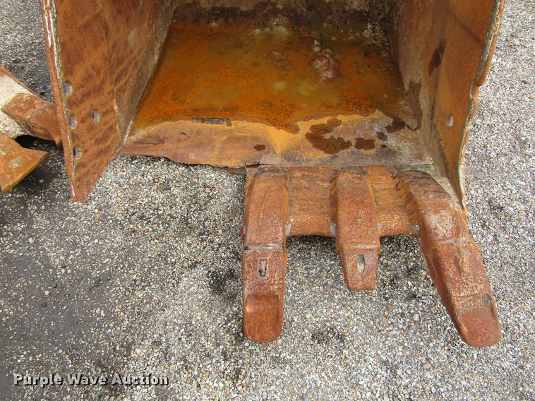 image for item DC0102 Excavator bucket