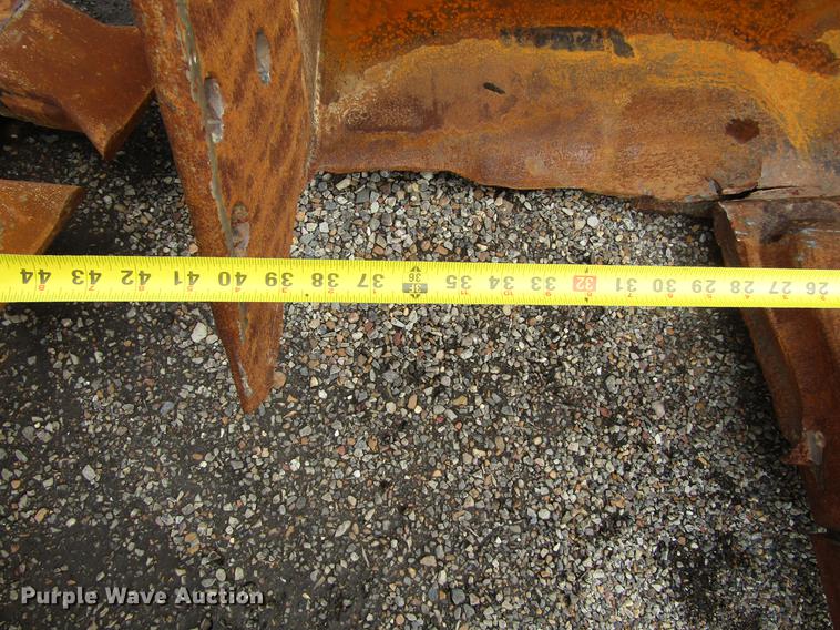 image for item DC0102 Excavator bucket