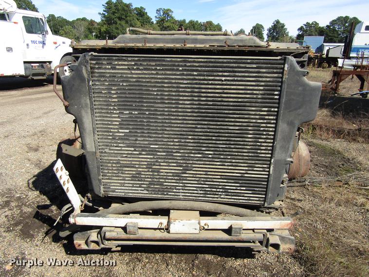 image for item DC0119 1995 Caterpillar 3406 six cylinder diesel engine