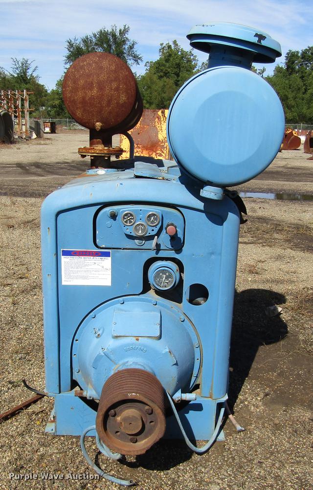 image for item DC0121 Detroit Diesel six cylinder diesel engine