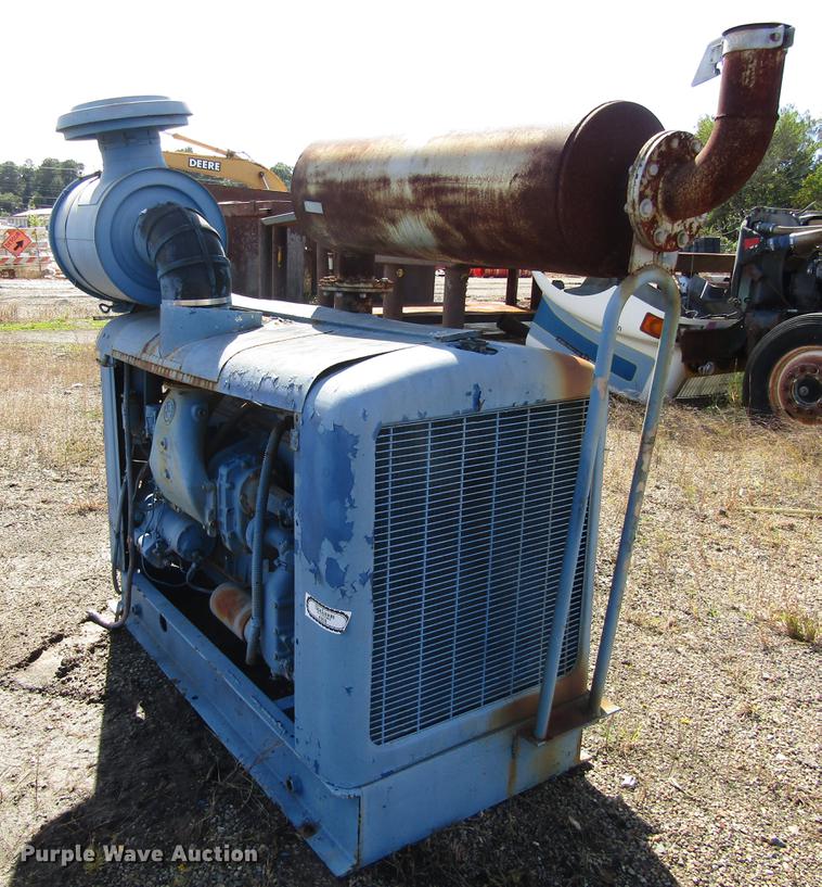 image for item DC0121 Detroit Diesel six cylinder diesel engine