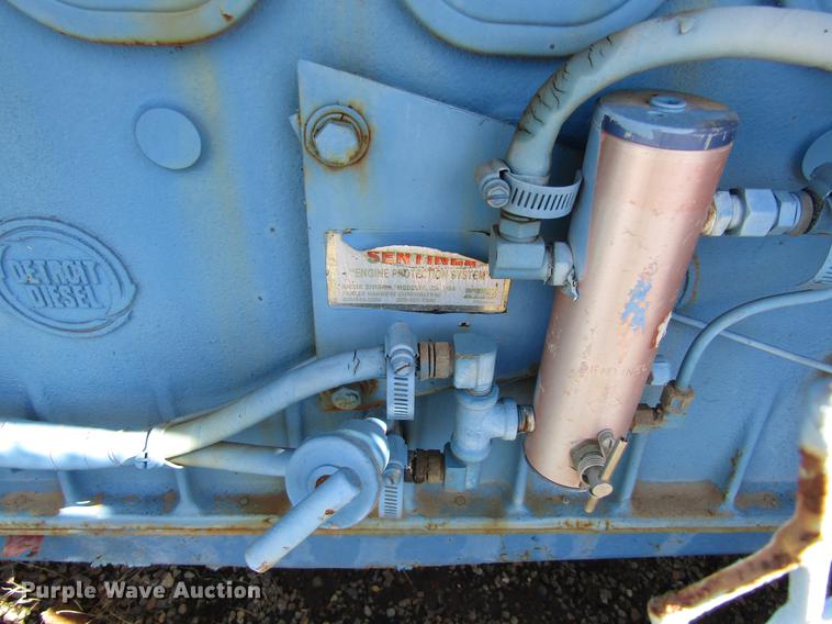 image for item DC0121 Detroit Diesel six cylinder diesel engine