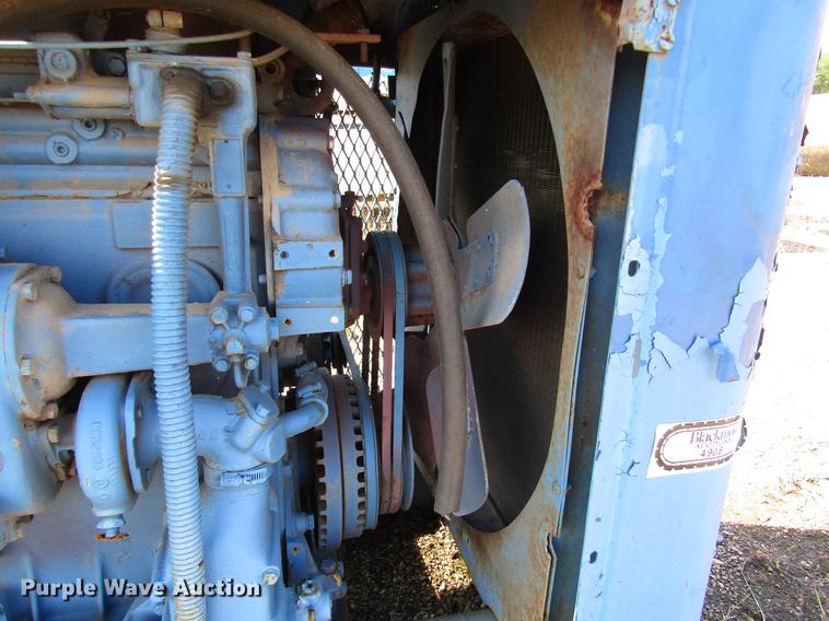 image for item DC0121 Detroit Diesel six cylinder diesel engine