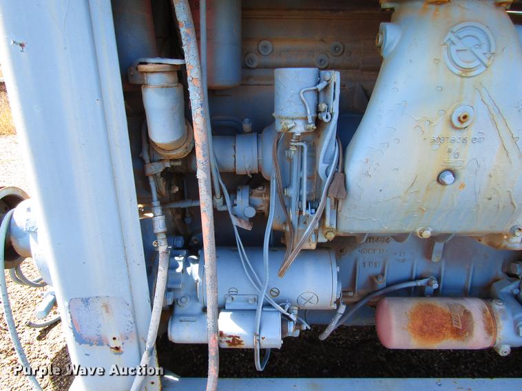 image for item DC0121 Detroit Diesel six cylinder diesel engine