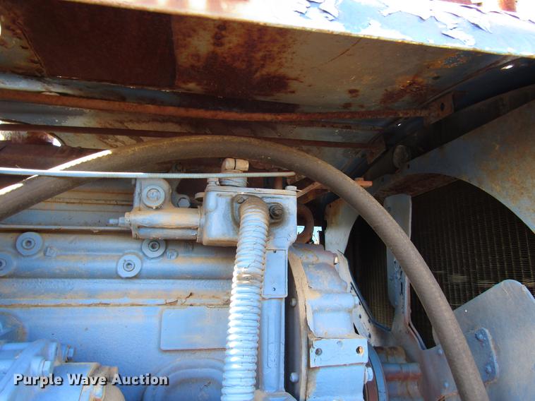 image for item DC0121 Detroit Diesel six cylinder diesel engine