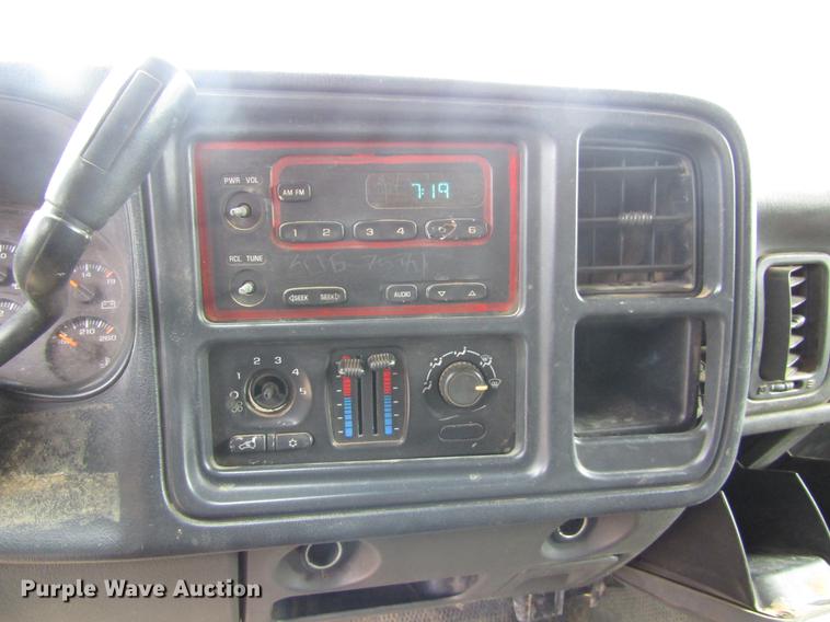 image for item DC0133 2007 Chevrolet Silverado 1500 pickup truck