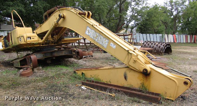 image for item DC0154 John Deere 200 excavator