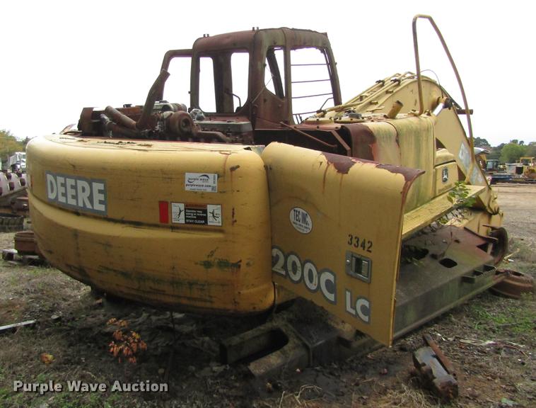 image for item DC0154 John Deere 200 excavator