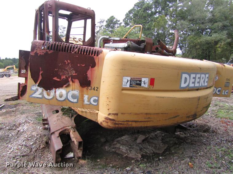 image for item DC0154 John Deere 200 excavator