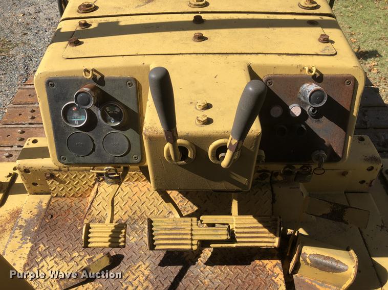 image for item DC0158 1985 Komatsu D41A-3 dozer