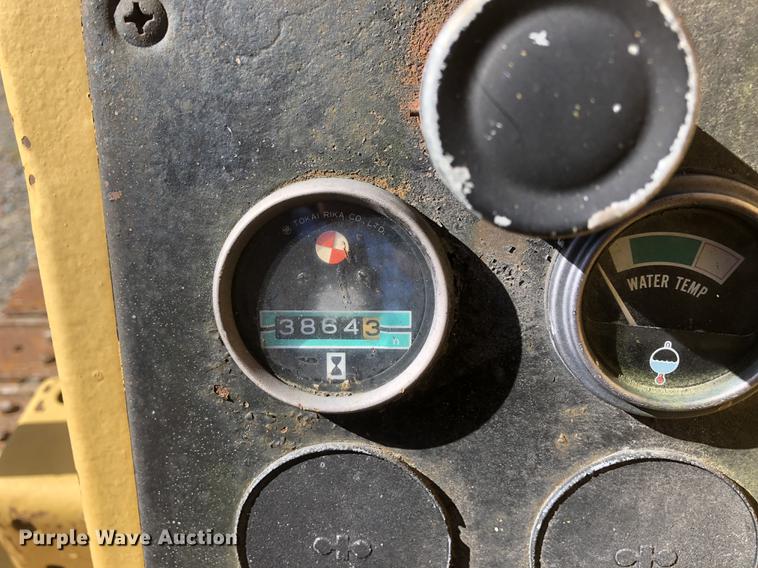 image for item DC0158 1985 Komatsu D41A-3 dozer