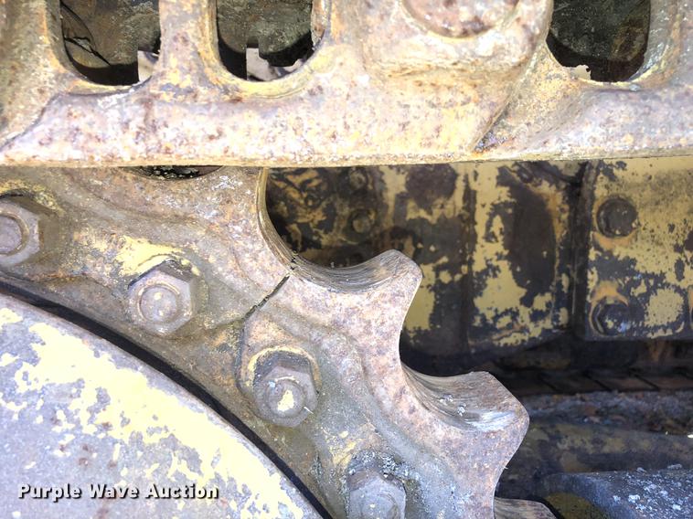 image for item DC0158 1985 Komatsu D41A-3 dozer