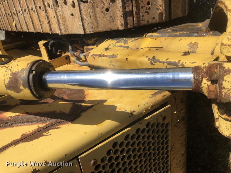 image for item DC0158 1985 Komatsu D41A-3 dozer