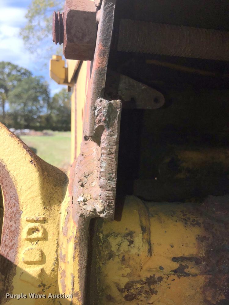 image for item DC0158 1985 Komatsu D41A-3 dozer