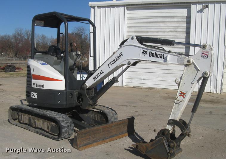 image for item DC1328 2016 Bobcat E26 mini excavator