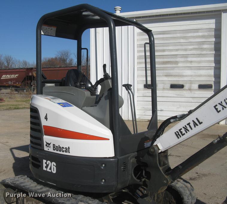 image for item DC1328 2016 Bobcat E26 mini excavator