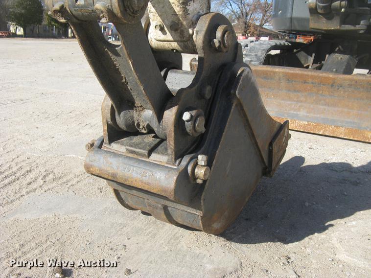 image for item DC1328 2016 Bobcat E26 mini excavator