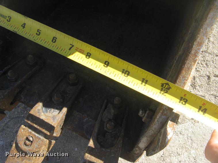 image for item DC1328 2016 Bobcat E26 mini excavator