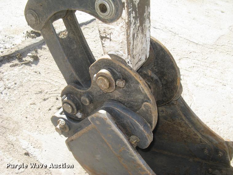 image for item DC1328 2016 Bobcat E26 mini excavator