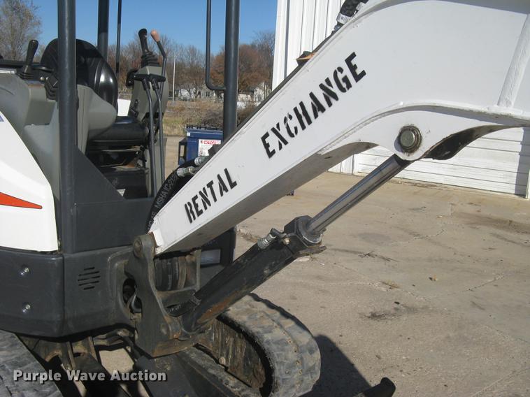 image for item DC1328 2016 Bobcat E26 mini excavator