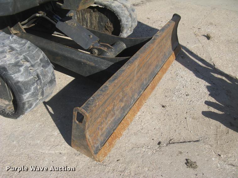 image for item DC1328 2016 Bobcat E26 mini excavator