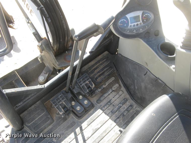 image for item DC1328 2016 Bobcat E26 mini excavator