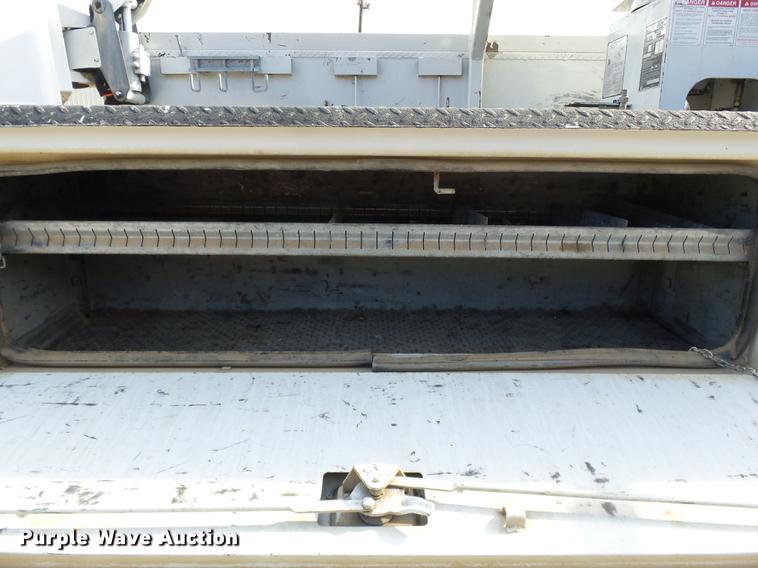 image for item DD2434 2011 Ford F550 bucket truck