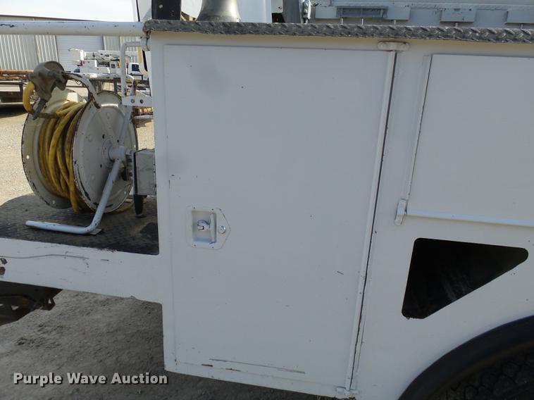 image for item DD2434 2011 Ford F550 bucket truck