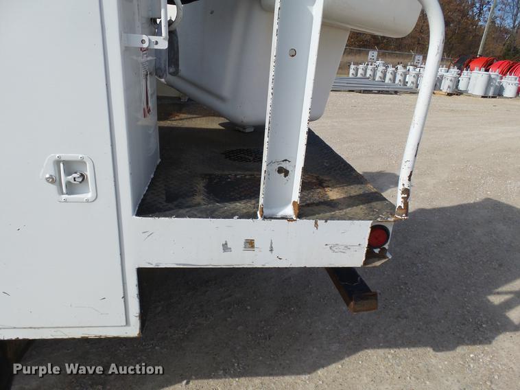 image for item DD2434 2011 Ford F550 bucket truck