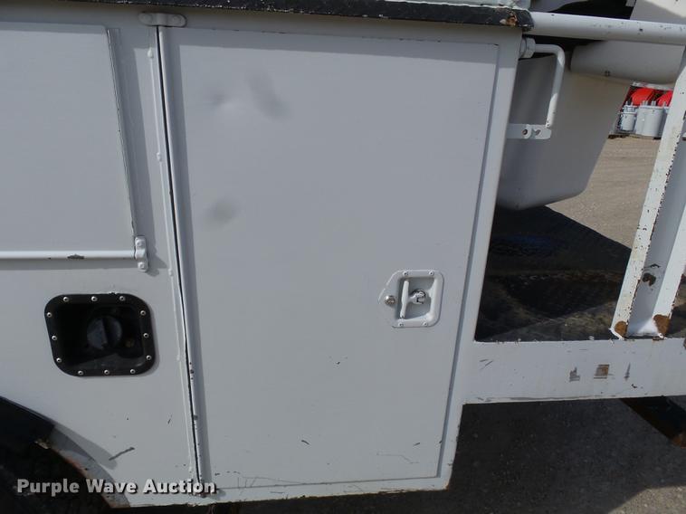 image for item DD2434 2011 Ford F550 bucket truck