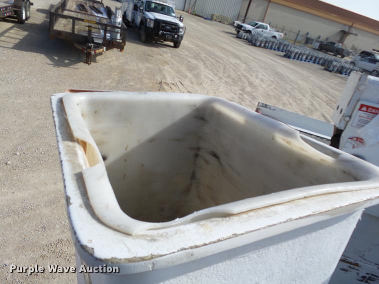 image for item DD2434 2011 Ford F550 bucket truck