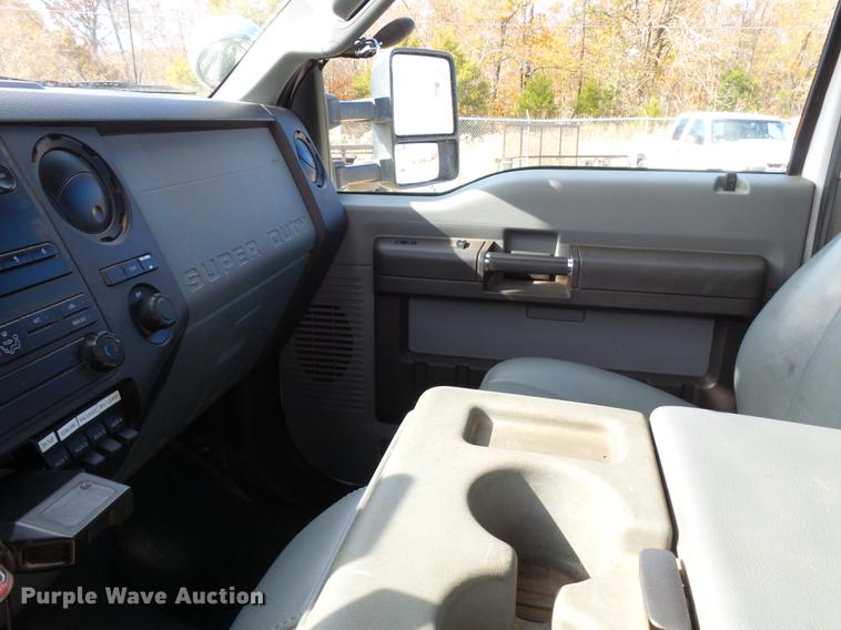 image for item DD2434 2011 Ford F550 bucket truck