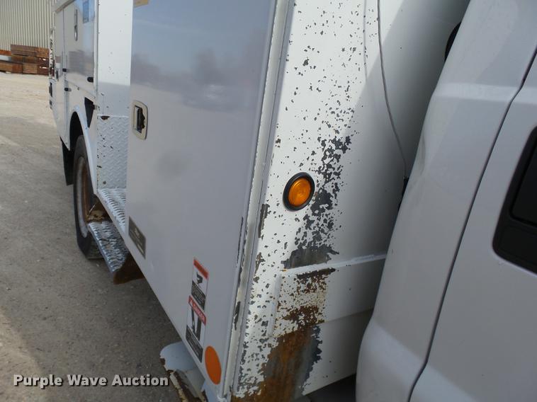 image for item DD2435 2012 Ford F550 bucket truck