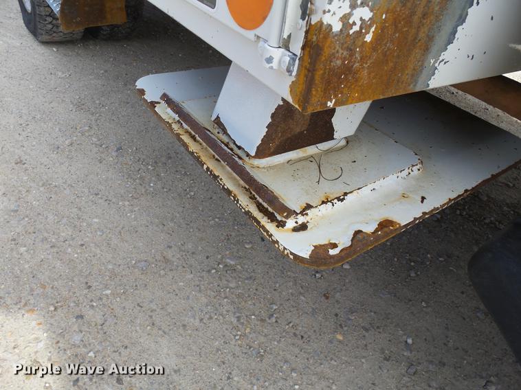 image for item DD2435 2012 Ford F550 bucket truck