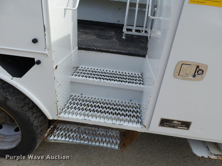 image for item DD2435 2012 Ford F550 bucket truck