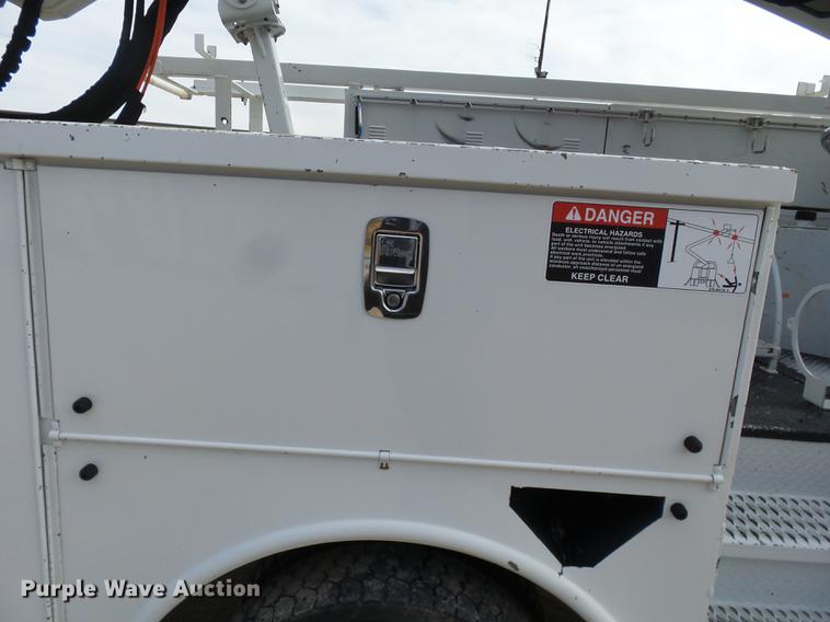 image for item DD2435 2012 Ford F550 bucket truck