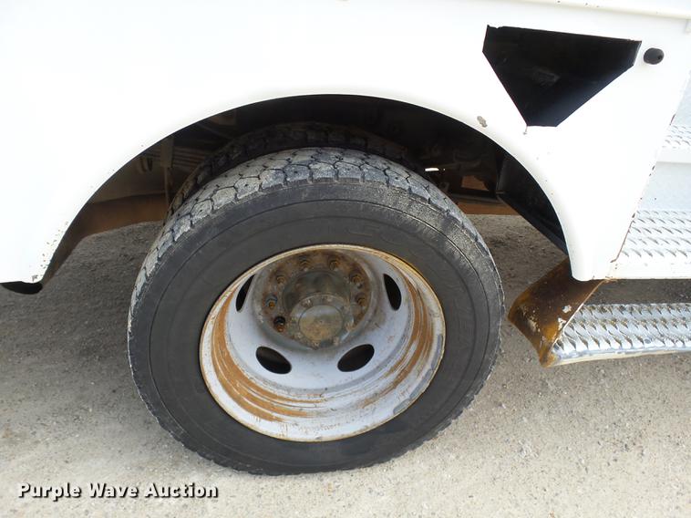 image for item DD2435 2012 Ford F550 bucket truck