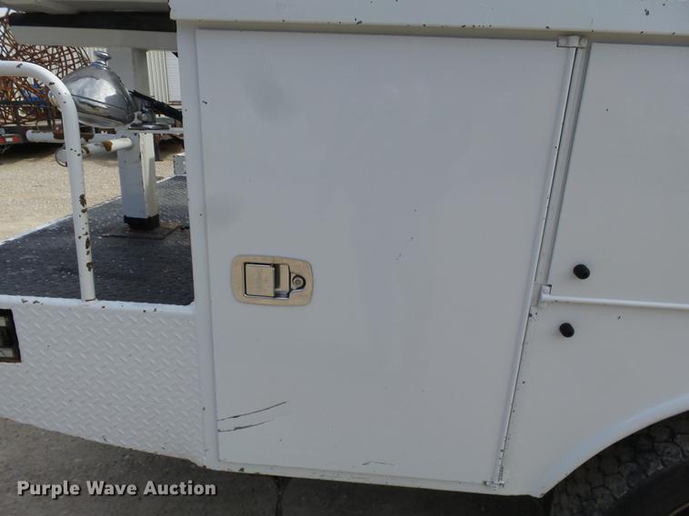 image for item DD2435 2012 Ford F550 bucket truck