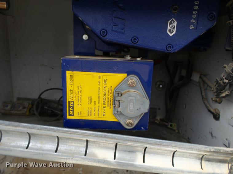 image for item DD2435 2012 Ford F550 bucket truck