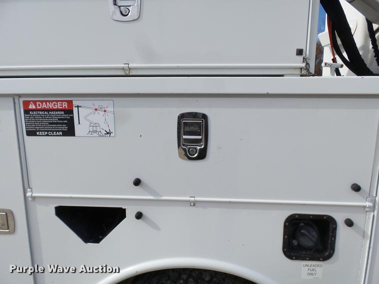 image for item DD2435 2012 Ford F550 bucket truck