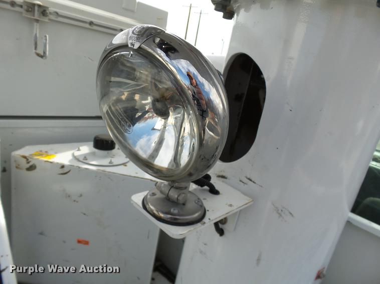 image for item DD2435 2012 Ford F550 bucket truck