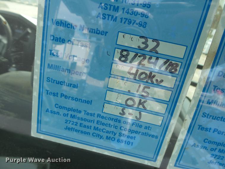 image for item DD2435 2012 Ford F550 bucket truck