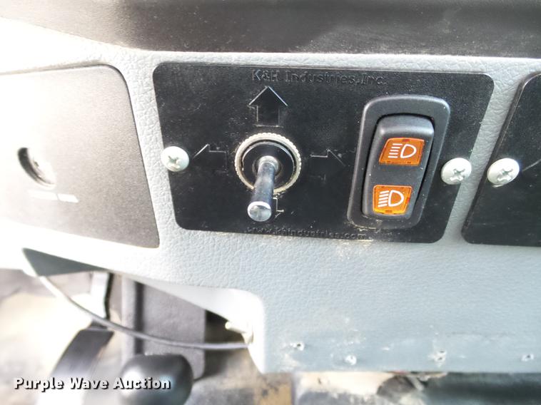 image for item DD2435 2012 Ford F550 bucket truck