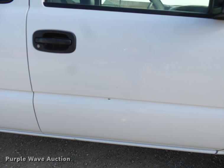 image for item DD2436 2006 Chevrolet Silverado 1500 Ext. Cab pickup truck