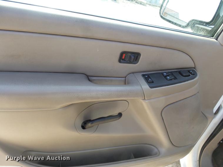 image for item DD2436 2006 Chevrolet Silverado 1500 Ext. Cab pickup truck