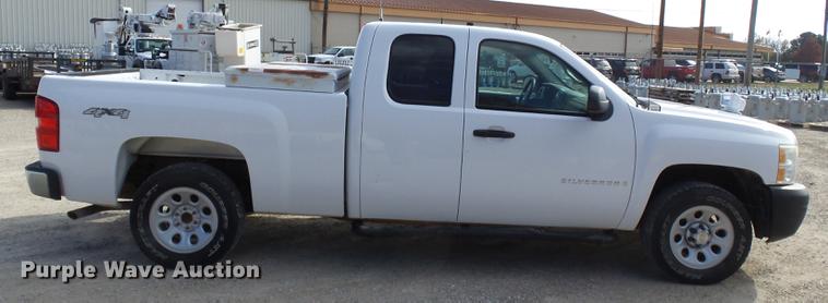 image for item DD2437 2008 Chevrolet Silverado 1500 Ext. Cab pickup truck