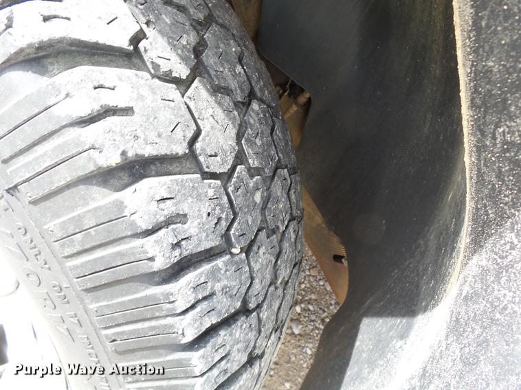 image for item DD2438 2008 Chevrolet Silverado 1500 pickup truck