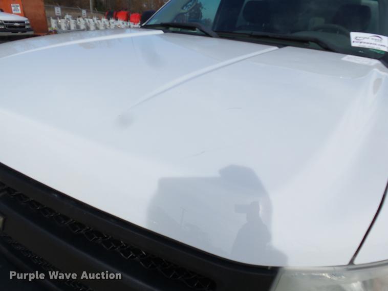 image for item DD2438 2008 Chevrolet Silverado 1500 pickup truck